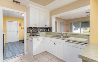 2-bedroom house 130 m² in Tamarac for $340,000