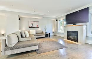 8-bedroom townhouse in Old Toronto for 1,607,000 €