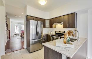 10-bedroom townhouse in Scarborough for C$1,326,000
