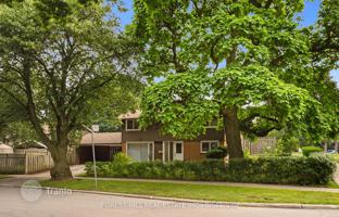 8-bedroom house in Scarborough for C$1,802,000