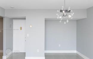 2-bedroom apartments in condo 94 m² in Aventura for $460,000