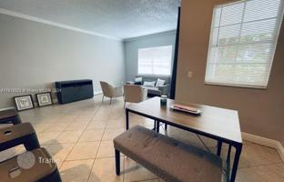 1-bedroom apartments in condo 83 m² in Aventura for $359,000