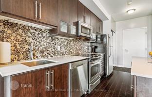 5-bedroom apartment in Queen Street West for C$1,035,000