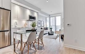 Apartment – Lake Shore Boulevard West, Etobicoke, Toronto,  Ontario,   Canada for C$942,000