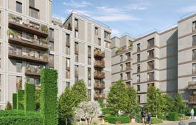 Apartment – Hauts-de-Seine, Ile-de-France, France for From 301,000 €