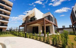 House 214 m² in Aksu for 24,932,000 TRY
