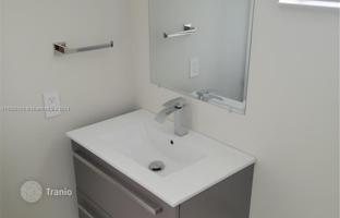 3-bedroom house 183 m² in Coral Gables for $765,000