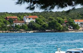 Plot on the coast, Peljesac, Croatia for 272,000 €