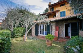 Elite apartment with a spacious terrace and sea views, Grosseto, Italy for 980,000 €