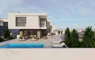 3-bedroom cottage in Famagusta for 710,000 €