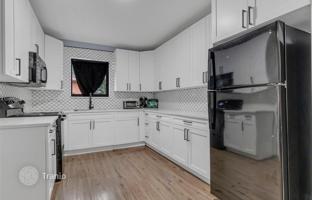 4-bedroom house 209 m² in West Park for $600,000