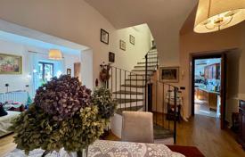 2-bedrooms apartment 150 m² in Arizzano, Italy for 380,000 €