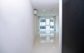 Apartment – Pattaya, Chonburi, Thailand for $111,000