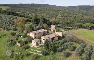 13-bedroom country house 1,484 m² in San Gimignano for 2,450,000 €