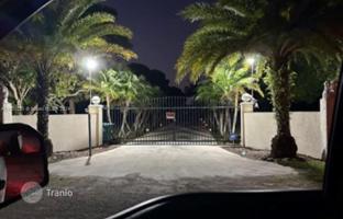 3-bedroom house 196 m² in Miami for $1,100,000