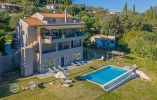 5-bedroom villa in Corfu for 950,000 €