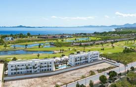 Frontline golf apartments with private garden in La Serena Golf, Los Alcazares for 209,000 €
