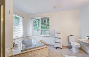 12-bedroom house in Scarborough for C$2,330,000