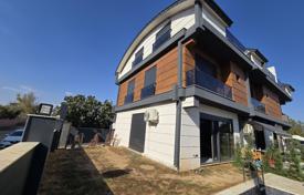 3-bedroom villa 230 m² in Döşemealtı for 22,211,000 TRY