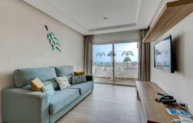 New buy-to-let apartment with sea views in Los Cristianos, Tenerife, Spain for 212,000 €