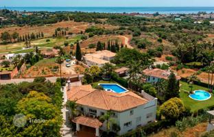 6-bedroom villa 629 m² in Benahavis for 2,690,000 €