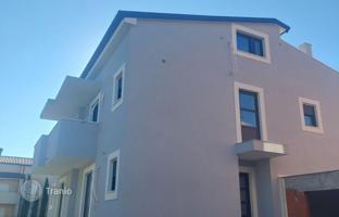 5-bedroom house 358 m² in Peroj for 400,000 €