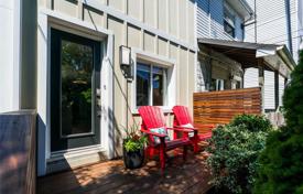 Terraced house – York, Toronto, Ontario,  Canada for C$1,190,000