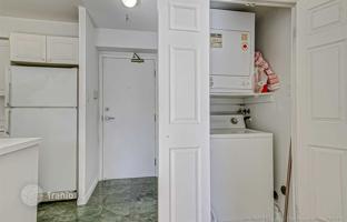 1-bedroom apartment in Front Street East for C$788,000