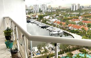 2-bedroom apartments in condo 107 m² in Yacht Club Drive for $470,000