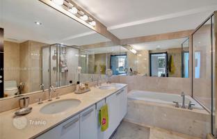 3-bedroom apartments in condo 275 m² in Miami for $1,320,000