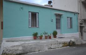 Town house with garden, near the centre for 140,000 €