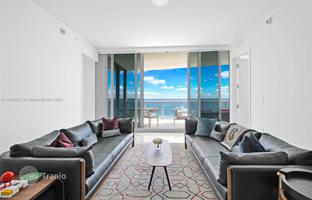 2-bedroom apartments in condo 146 m² in Collins Avenue for $3,799,000