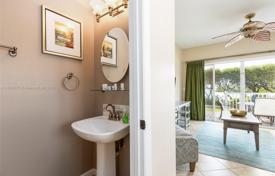 Townhome – New York City, State of New York, USA for $685,000