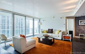 Furnished four-room apartment with ocean views in Miami, Florida, USA for $1,090,000