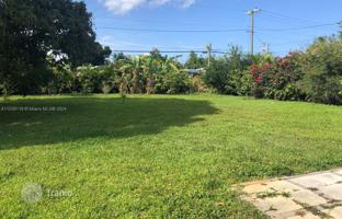 Land plot in Hollywood for 1,650,000 €