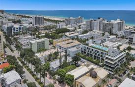 Apartment – Miami Beach, Florida, USA for $299,000
