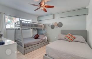 Apartment 290 m² in North Ocean Drive for $3,900,000
