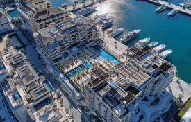 2-bedroom penthouse with private pool in Porto-Montenegro for 2,323,000 €