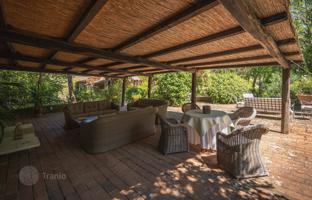 9-bedroom country house 1,418 m² in Siena for 2,490,000 €