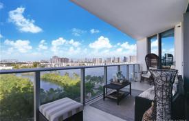 Modern three-bedroom apartment with stunning ocean views in Aventura, Florida, USA for $1,049,000