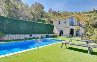 4-bedroom house 447 m² in Castell Platja d'Aro for 1,300,000 €