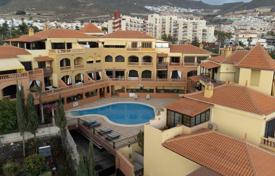 One-bedroom apartment with sea and mountain views in Costa Adeje, Tenerife, Spain for 270,000 €