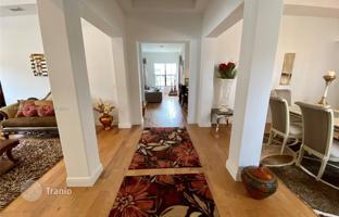 5-bedroom house 499 m² in Pembroke Pines for $1,820,000