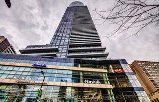 4-bedroom apartment in Yonge Street for C$901,000