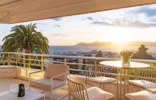 Three-bedroom sunny apartment with sea views in Californie Pezou, Cannes, France for 1,980,000 €