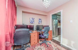 5-bedroom apartment in North York for C$674,000