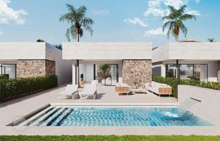 3-bedroom villa 241 m² in Los Alcazares for 695,000 €