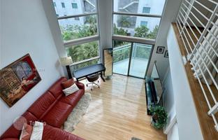 2-bedroom apartments in condo 132 m² in Collins Avenue for $769,000