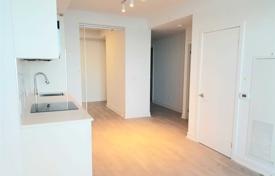 Apartment – Lake Shore Boulevard West, Etobicoke, Toronto,  Ontario,   Canada for C$1,031,000