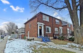 Terraced house – East York, Toronto, Ontario,  Canada for C$1,720,000